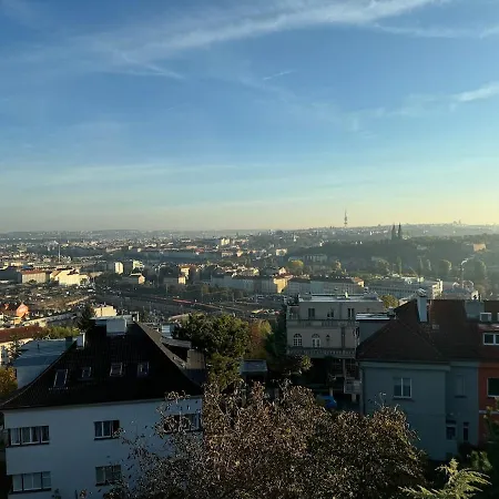 Family-friendly & Stunning Views * Praga